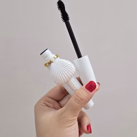 هدی موجی ریمل صدفی آینه دار